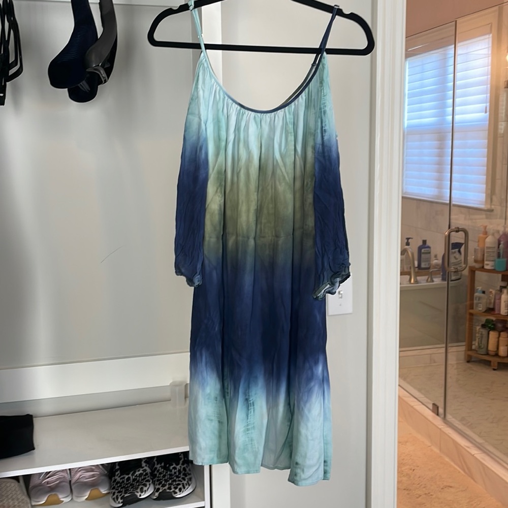 Karen Kane Cold Shoulder Tiedie dress